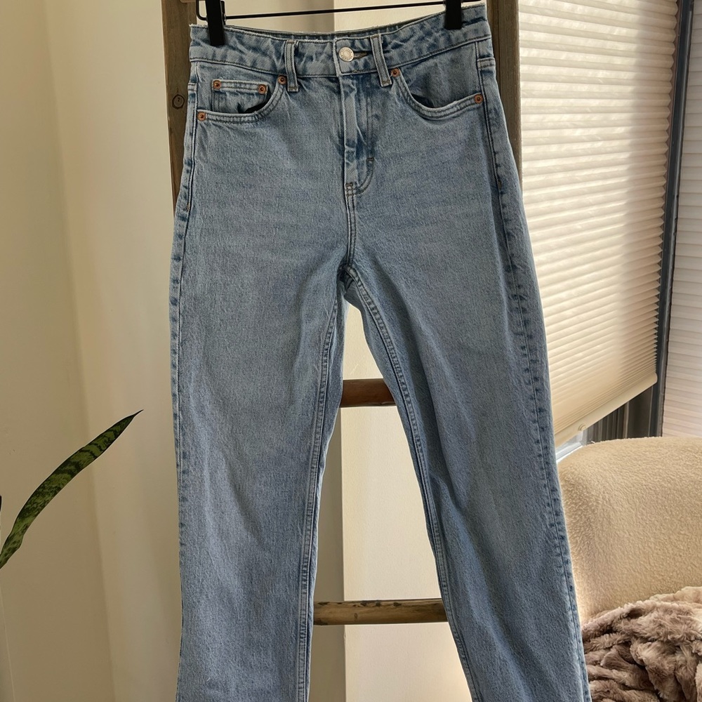 TOP SHOP STRAIGHT LEG DENIM JEAN